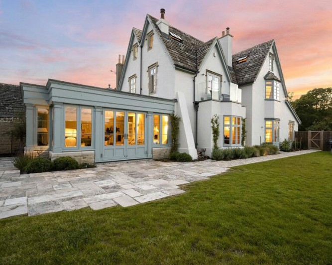 Example of a luxury housing construction project by Spetisbury Construction: The Old Rectory